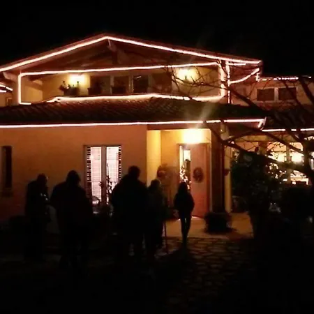 住宿加早餐酒店 Casa Panorama Ad Est Papiano